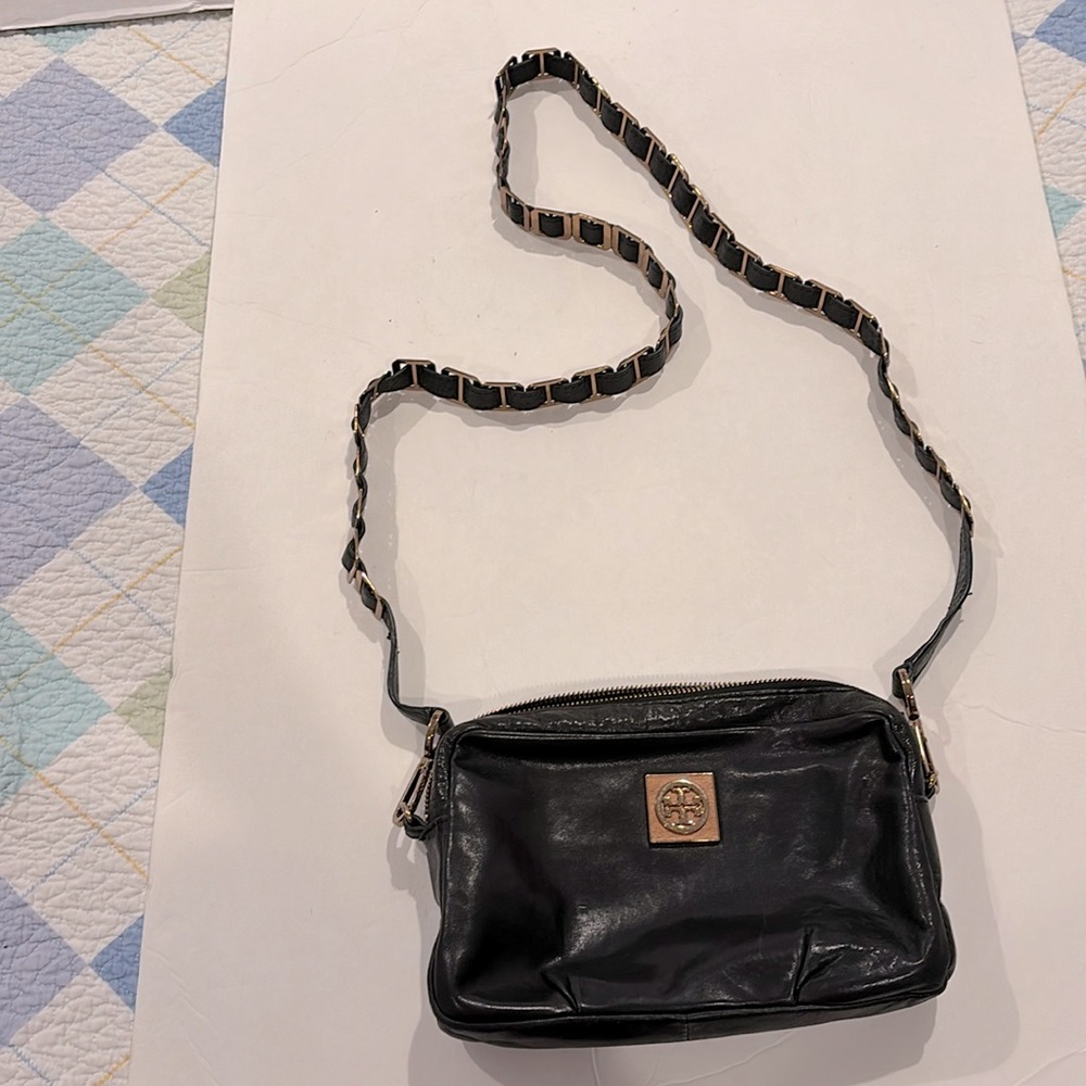 Tory Burch Leather Crossbody purse